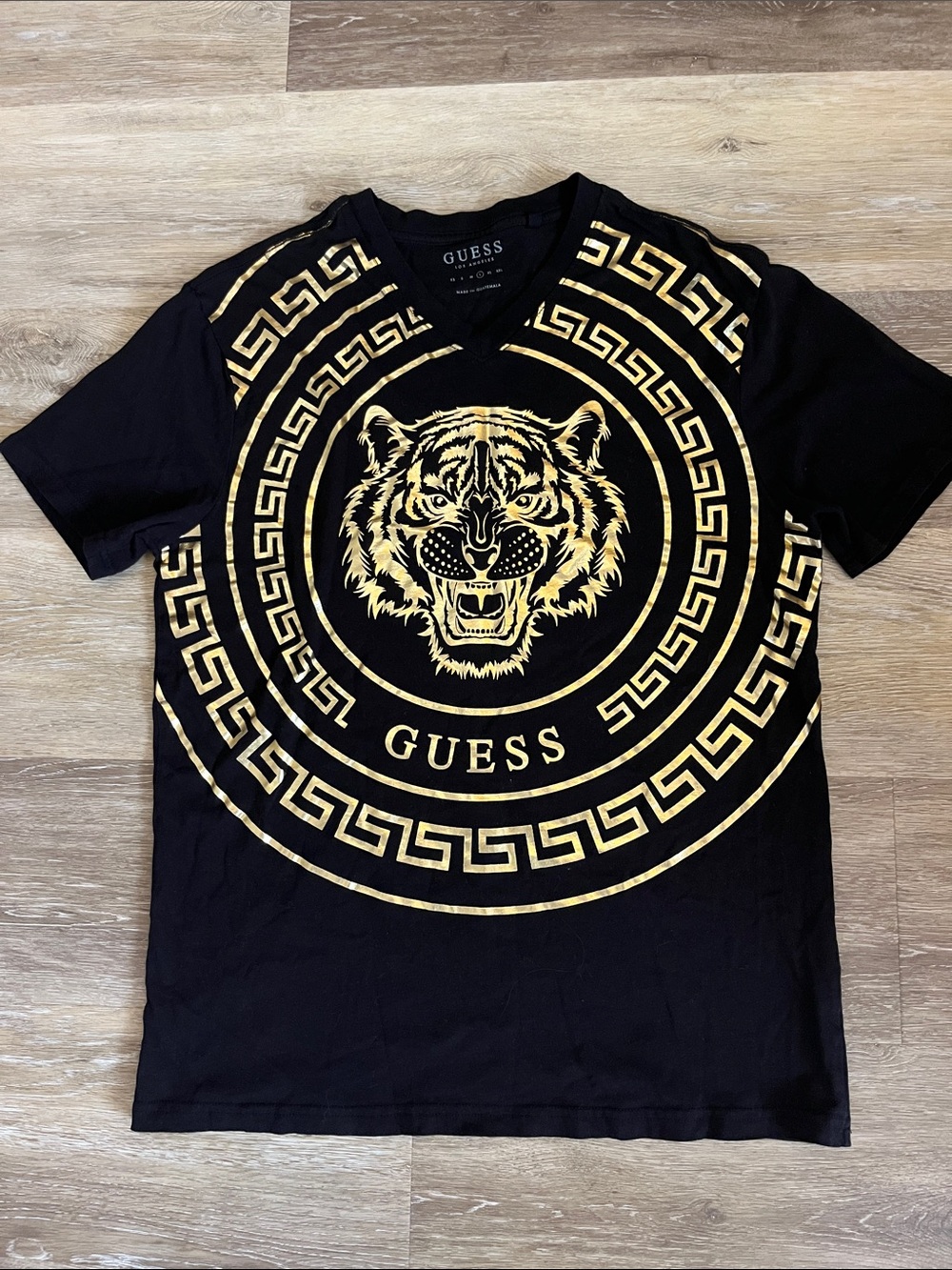 Guess Men's Gold Tiger Graphic T-Shirt Black Size L
